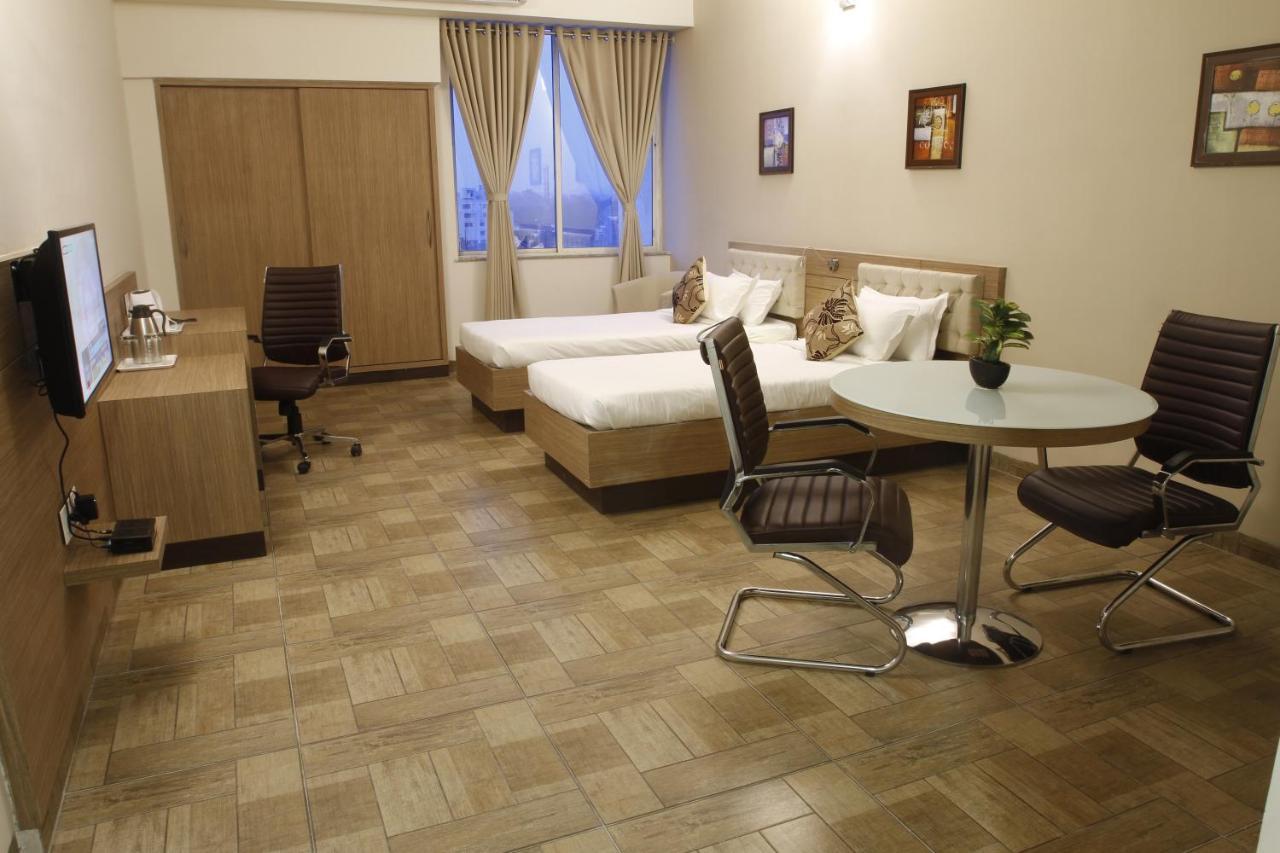 Hotel Genista Inn Ранчи Екстериор снимка