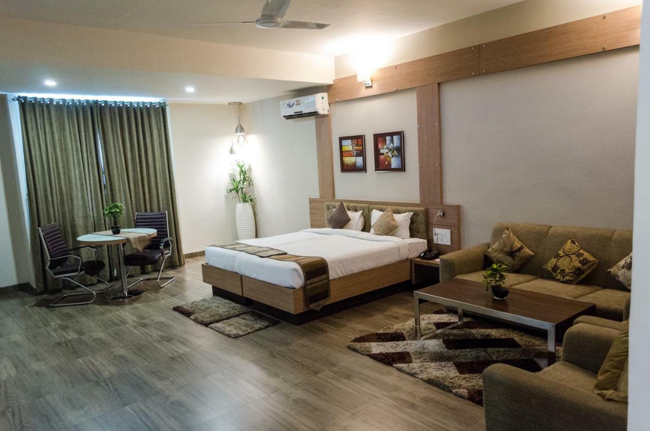 Hotel Genista Inn Ранчи Екстериор снимка